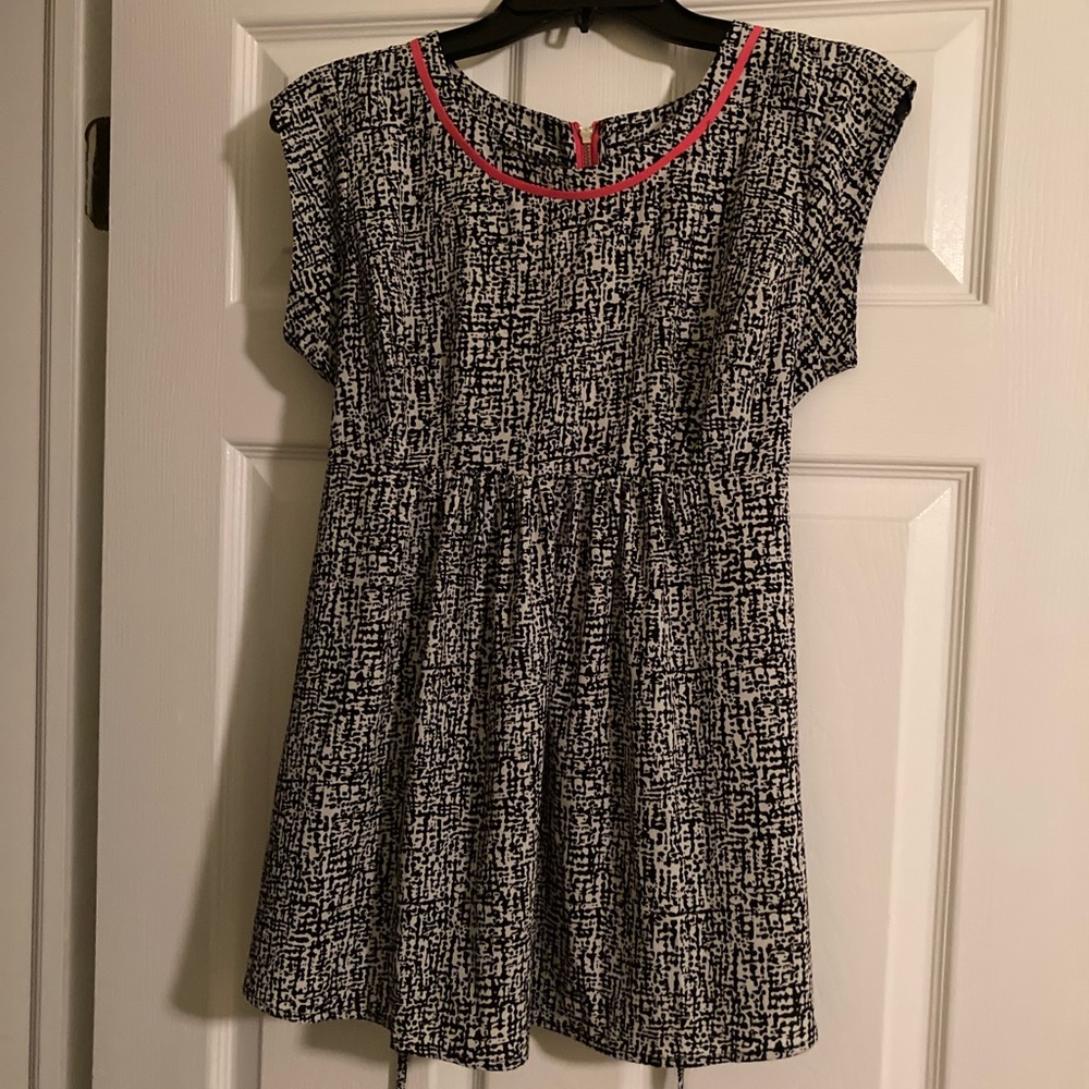 Motherhood Maternity short sleeve shirt